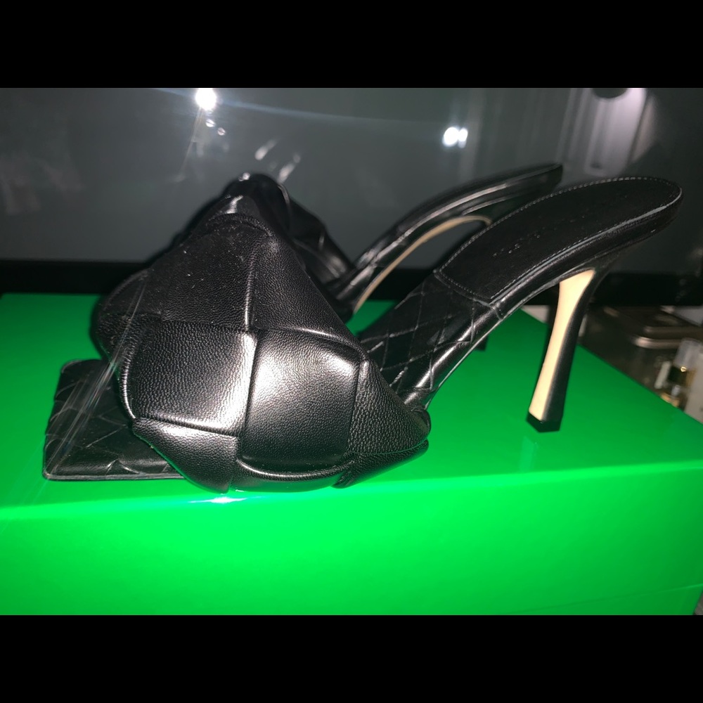 SOLD! Bottega Venetia black Lido mule - Picture 4 of 8